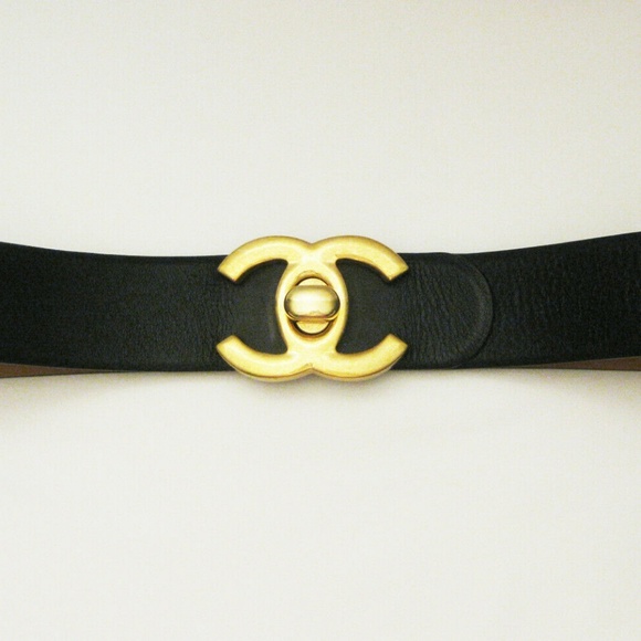 Chanel large leather black CC Logo Turn-lock Belt - Picture 3 of 8